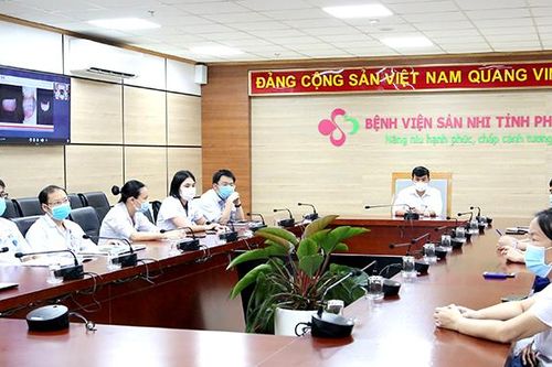 Hội chẩn trực tuyến, kết nối từ xa - Xóa nhòa khoảng cách trong điều trị bệnh nhân nặng