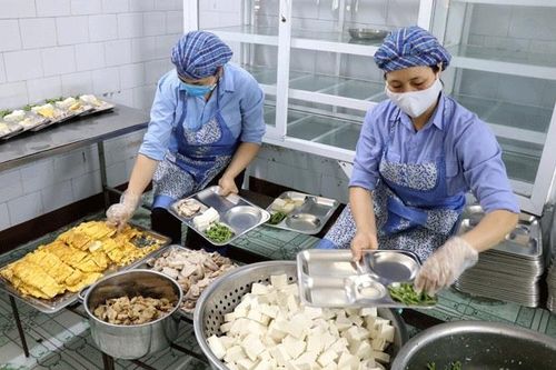 Bảo đảm ATTP đối với thực phẩm cung cấp, hỗ trợ khu vực phong tỏa, cách ly