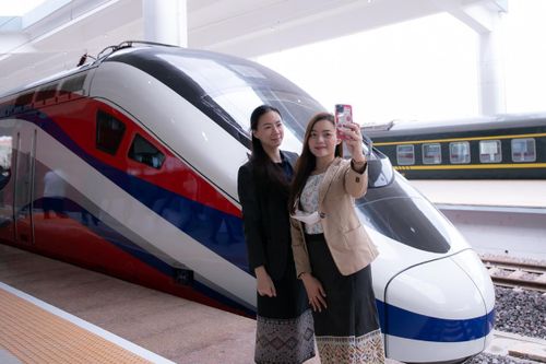 Tàu Triệu Voi của Lào giúp Trung Quốc nối dài huyết mạch 'Vành đai con đường'