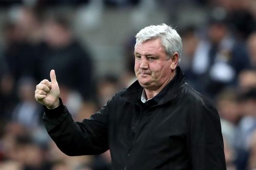 Newcastle chia tay huấn luyện viên Steve Bruce