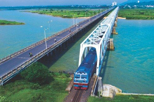 Chạy thêm 1 đôi tàu khách bắc - nam và 1 số tàu khu đoạn