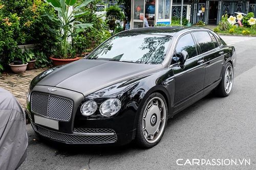 Bentley Continental Flying Spur chỉ 3 tỷ ở Sài Gòn, độ 'siêu chất'