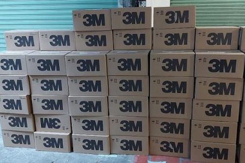 Khuôn viên Trung ương Hội chữ thập đỏ TP.HCM chứa gần 10.000 khẩu trang nghi hàng giả