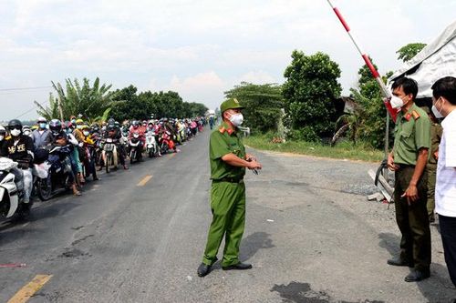 Đồng Tháp dịch ở cấp độ 2, vẫn duy trì chốt kiểm soát liên tỉnh