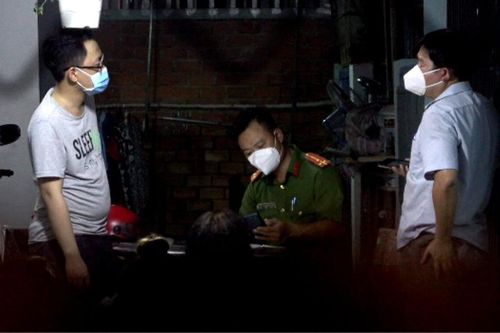 Vụ đối tượng lạ mặt xông vào nhà dân bế bé trai 2 tuổi: Bà ngoại thừa nhận sự thật bất ngờ