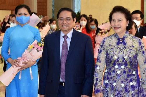 Truyền thống nhân hậu, đảm đang, trí tuệ và cống hiến luôn tỏa sáng trong mỗi phụ nữ Việt Nam