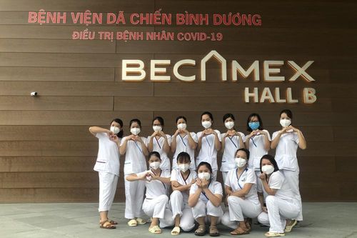 Những 'bông hoa' nơi 'tuyến lửa'