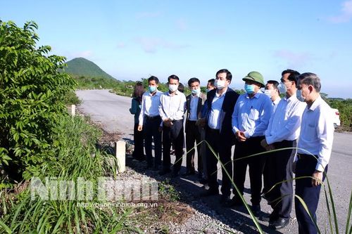 Thẩm định các xã đạt chuẩn NTM và NTM nâng cao ở Nho Quan, thành phố Ninh Bình