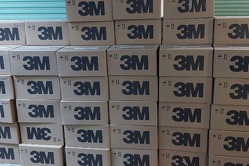 Khuôn viên Trung ương Hội chữ thập đỏ ở TP HCM chứa hàng vạn khẩu trang y tế 3M nghi giả mạo