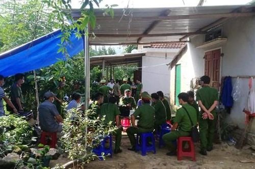 Quảng Ngãi: Phát hiện 2 cha con tử vong trong tư thế treo cổ