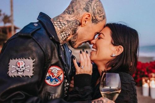 Kourtney Kardashian nhận lời cầu hôn của Travis Barker