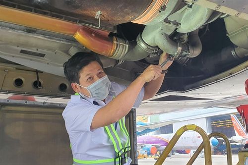 Tiết lộ chu trình 'đánh thức' máy bay sau thời gian dài nằm đất