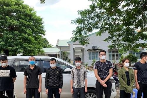 Ngăn chặn hàng chục đối tượng có hành vi xuất, nhập cảnh trái phép