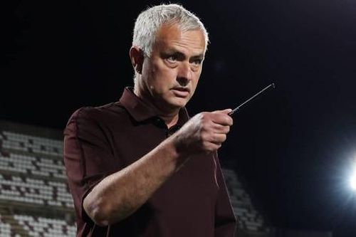 Mourinho từ chối phũ phàng đại gia mới nổi của nước Anh