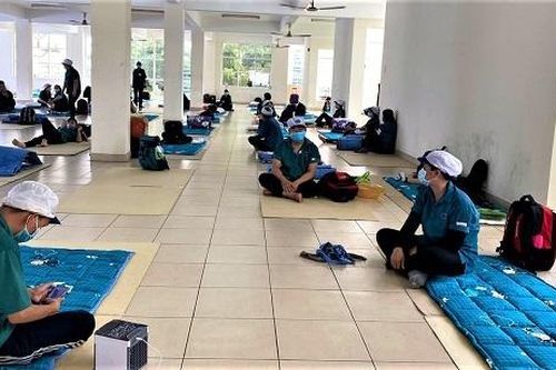 Áp 'ba tại chỗ': Công nhân chối việc, đối tác hủy đơn hàng, DN kêu trời