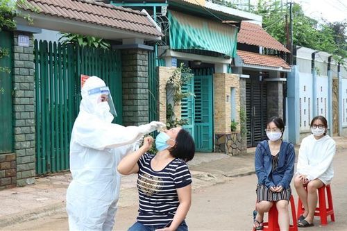 Thêm nhiều ca nhiễm, Nam Định và Đắk Lắk siết chặt chống dịch COVID-19