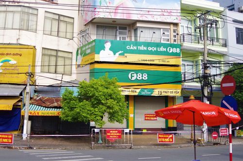 Bạc Liêu: Khởi tố, bắt tạm giam trưởng phòng công ty tài chính lây lan COVID-19