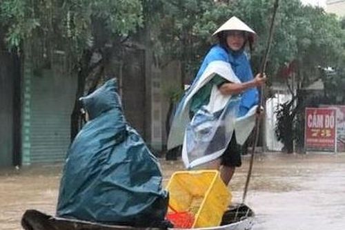 Miền Trung có thể sắp hứng bão, mưa lớn kéo dài hết tháng 10