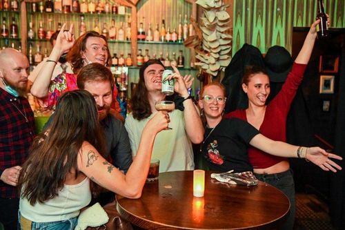 'Melbourne mở cửa, kế hoạch của tôi là đi uống nguyên ngày'