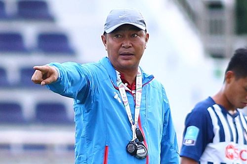 HLV Trần Minh Chiến viết chương mới ở CLB TP.HCM