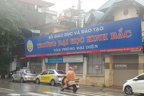 Tổ chức thi giữa mùa dịch, Văn phòng đại diện trường Đại học Kinh Bắc bị phạt 30 triệu đồng