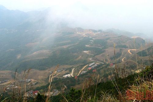 Sáng 22/10, nhiệt độ ở Mẫu Sơn xuống 8,8 độ C