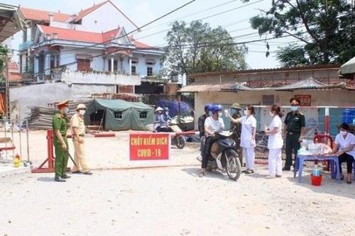 Covid-19 sáng 22/10: Hỗ trợ tối đa cho các điểm nóng, 'không thể đóng cửa mãi đất nước'