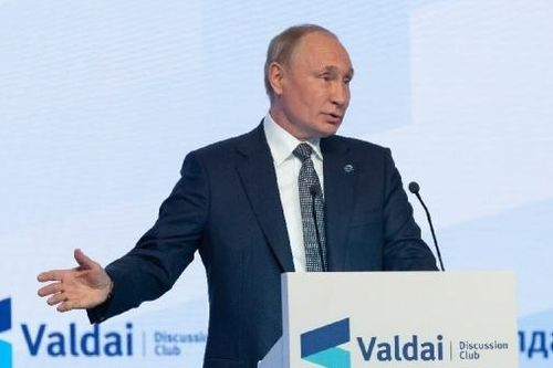 Tổng thống Nga đổ lỗi NATO, chỉ trích Ukraine