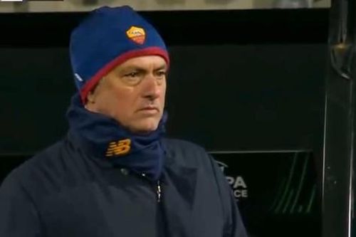 Thua đội vô danh tiểu tốt, Mourinho nhận thất bại đậm nhất sự nghiệp