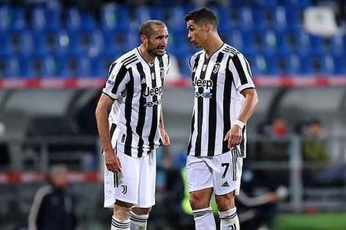 Đội trưởng Chiellini chỉ trích Ronaldo khiến Juventus khủng hoảng