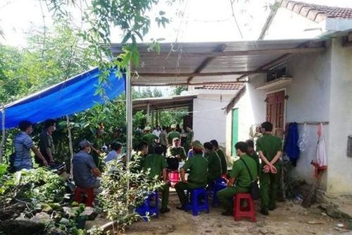 Hai cha con tử vong trong tư thế treo cổ