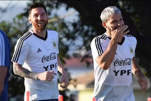 Messi ra tay, muốn PSG tiễn Mauri Icardi đưa Aguero về