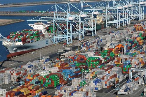Tổng thống Mỹ tính điều động vệ binh quốc gia để xử lý tắc nghẽn chuỗi cung