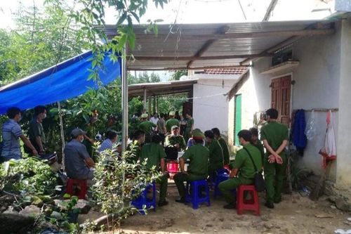 Phát hiện cha cùng con trai 5 tuổi tử vong trong tư thế treo cổ ở căn nhà đóng kín cửa