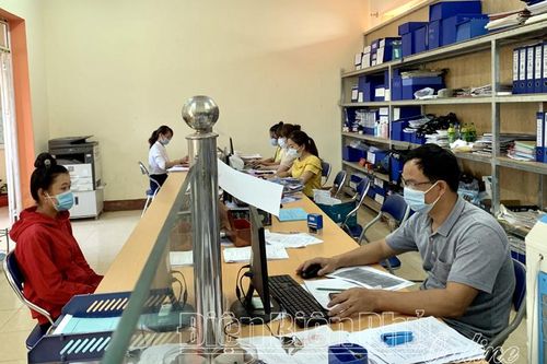Xây dựng đội ngũ cán bộ đáp ứng yêu cầu nhiệm vụ