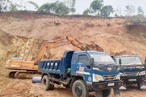 Phong Niên: Giải quyết tranh chấp đất gây bức xúc cho người dân