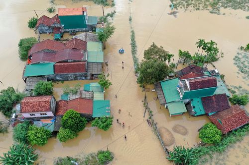 Quảng Ngãi sơ tán hàng nghìn người đến nơi tránh lũ