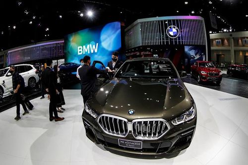 BMW ngừng sản xuất ô-tô chạy nhiên liệu hóa thạch vào năm 2024