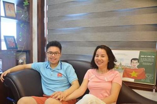 Kiên trì cùng con vượt khó