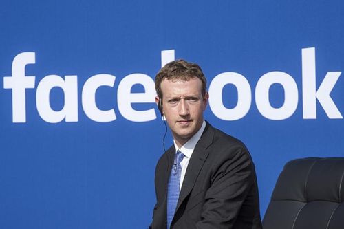 Tiết lộ cực bất ngờ về tên gọi mới của Facebook