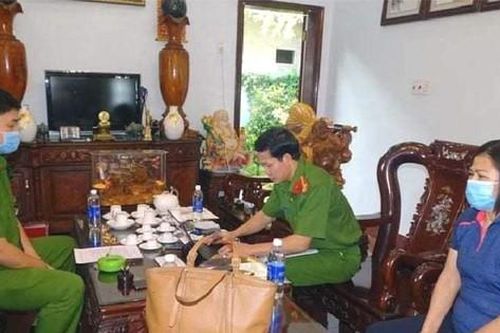 Rúng động bắt bà 'trùm' xăng dầu ở Vũng Tàu