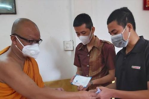 Ngôi chùa… cử nhân