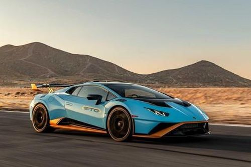 Lamborghini lập đỉnh doanh số năm 2021