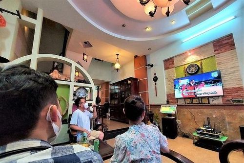 'Ship karaoke' về tận nhà, giải tỏa cơn thèm cho tín đồ 'nghiện' hát