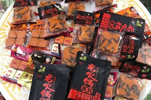 Cốt lẩu Trung Quốc tràn ngập, ngày chớm lạnh người Hà Nội ồ ạt mua