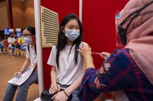 COVID-19 tại ASEAN hết 22/10: Toàn khối xấp xỉ 13 triệu ca bệnh; Malaysia dỡ bỏ lệnh cấm lao động nhập cư