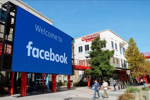 Thêm một nhân viên cũ tố cáo Facebook