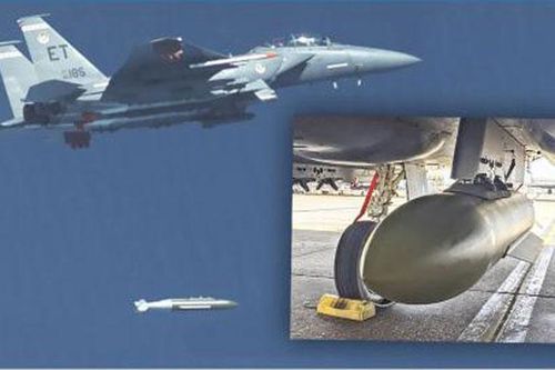 F-15E lần đầu dùng bom 2,5 tấn diệt mục tiêu