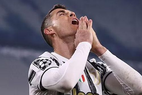 Báo Ý gọi Ronaldo là 'kẻ phá hoại' ở Juventus