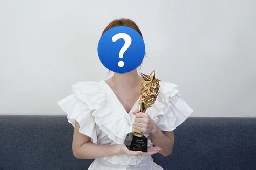 Nữ ca sĩ Vpop bất ngờ rinh giải 'Nữ ca sĩ quốc tế xuất sắc' của lễ trao giải Hàn Quốc